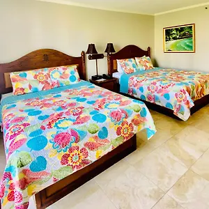 Cozy With Free Parking In Waikiki Apartment Honolulu